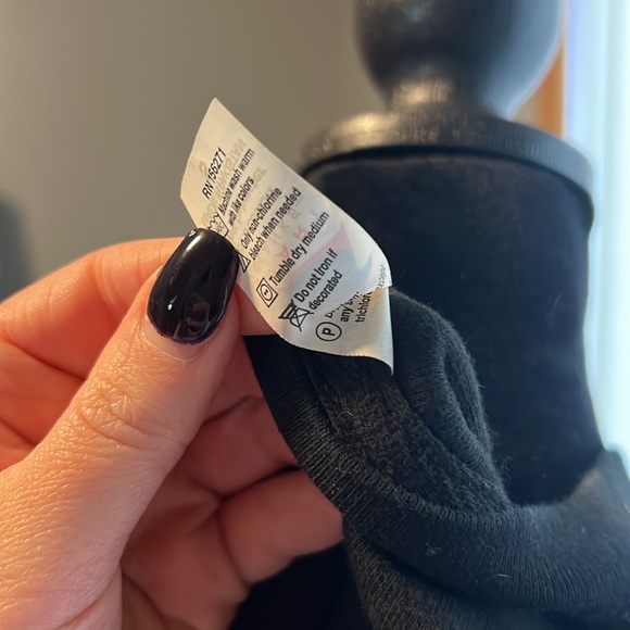 Graphic Sweatshirt size small - Picture 6 of 6